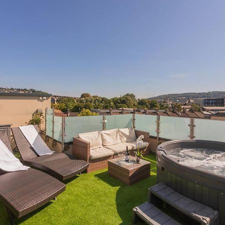 Stylish Penthouse Apartment With Hot Tub Bath Dış mekan fotoğraf